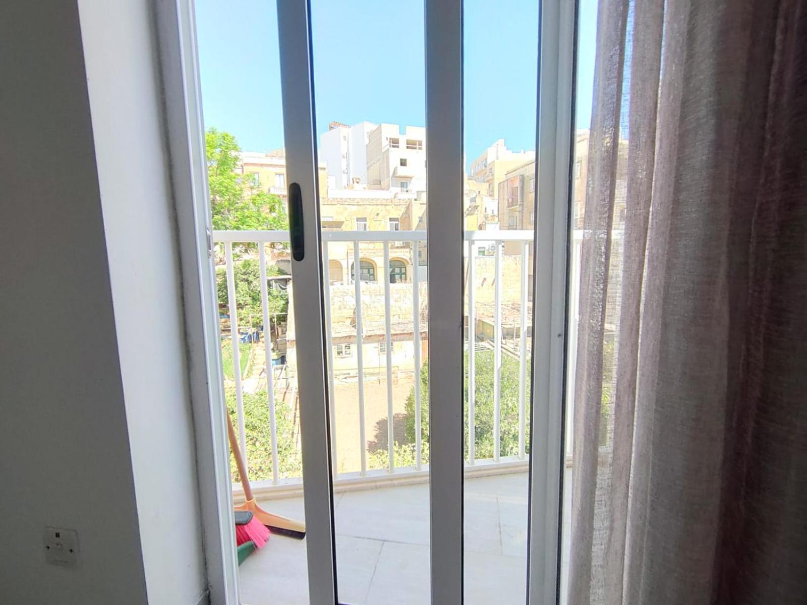 Cosy Seaside Apt, 200M From The Seafront Gzira Zewnętrze zdjęcie